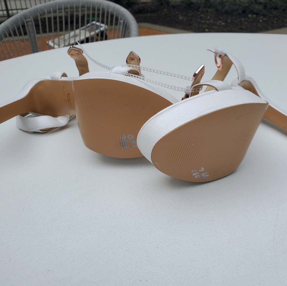 Katy Perry heels - Picture 3 of 4